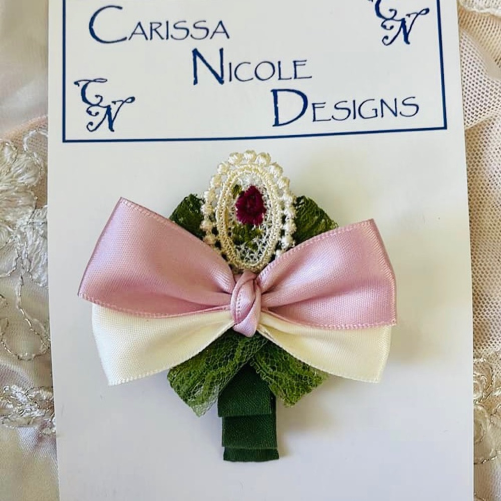 Alligator clip vintage rose hair accessory